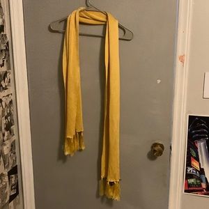 Ben Silver Yellow scarf